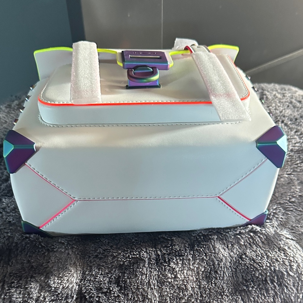 Michael Kors White Manhattan Satchel with Purple and Orange Accents - Picture 3 of 4